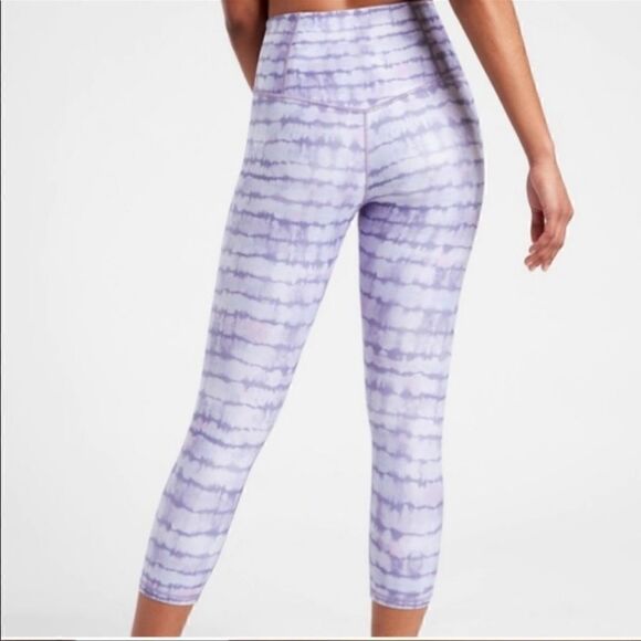 Athleta Elation Tie Dye Capri Leggings. Size XL. - Picture 2 of 12